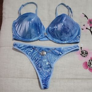 No Boundaries Panty And Bra Set